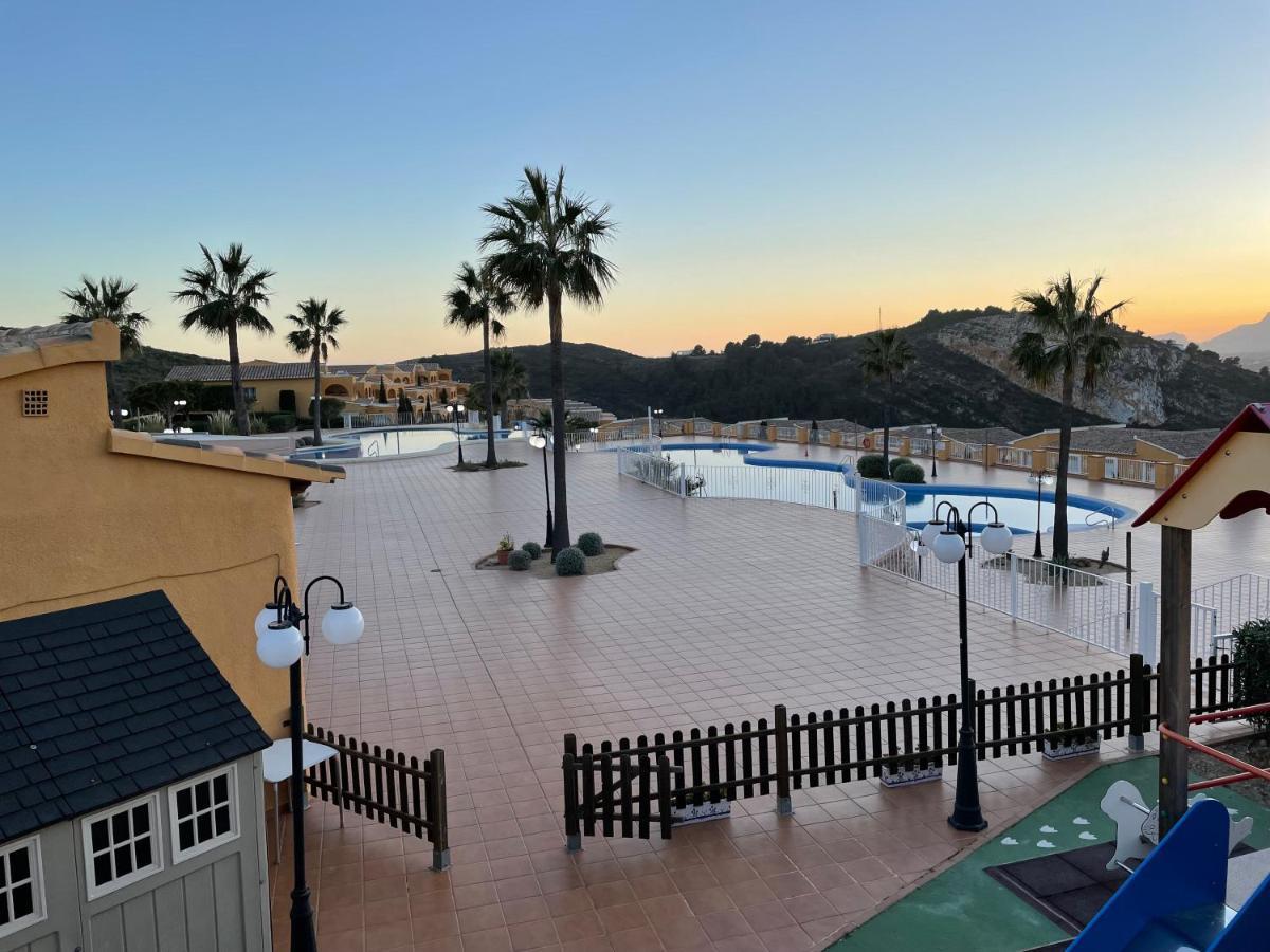 Tranquility, Sun, Breathtaking Views & 7 Minutes Drive To Sea Apartman Benitachell Kültér fotó